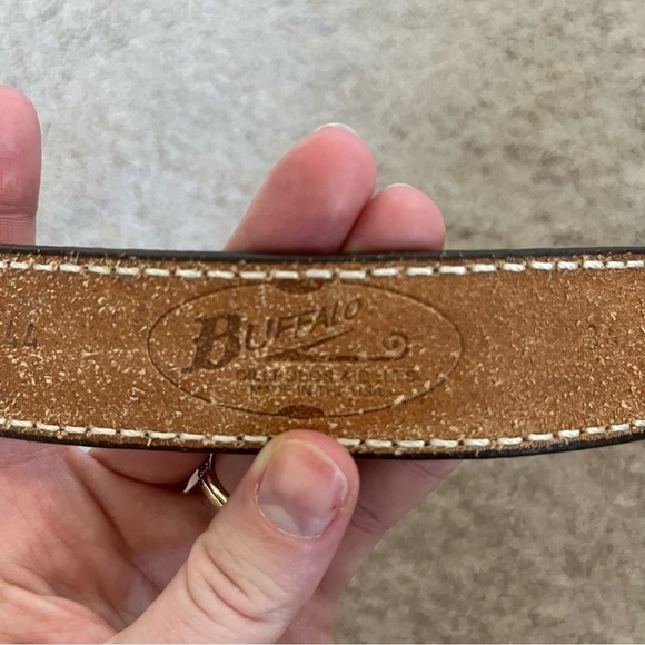 Men's Leather Belt - Picture 4 of 6